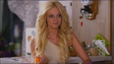 Деффчонки, 2 сезон, 7 серия. Продкризис