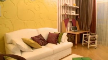 Про декор, 31 выпуск. Желто-полосатая гостиная